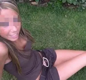 grosse salope affamée de sperme a Châlons-en-Champagne pour une rencontre intime après le travail