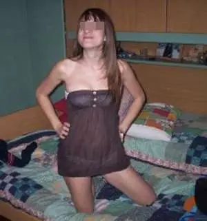 petite salope très perverse pour une sodomie à Saint-Pierre-des-Corps