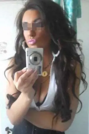 salope de Wannonce veut se faire baiser la chatte sur Nancy