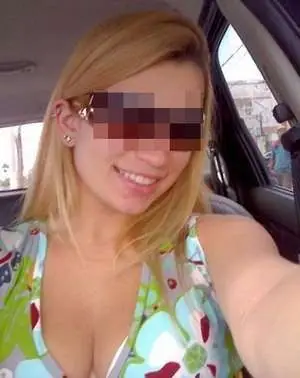 femme chaude cherche un bon lécheur de chatte à Nantes