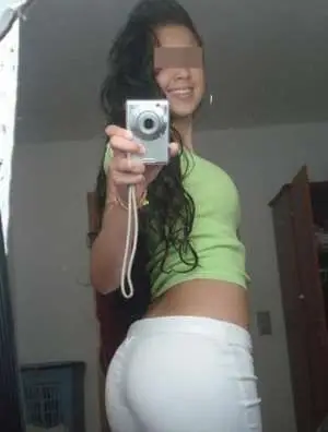 Je reçois sur Nantes pour vous sucer et me faire baiser