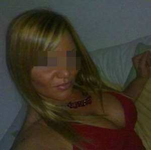 très belle salope bien dressée pour une fellation à Tarbes